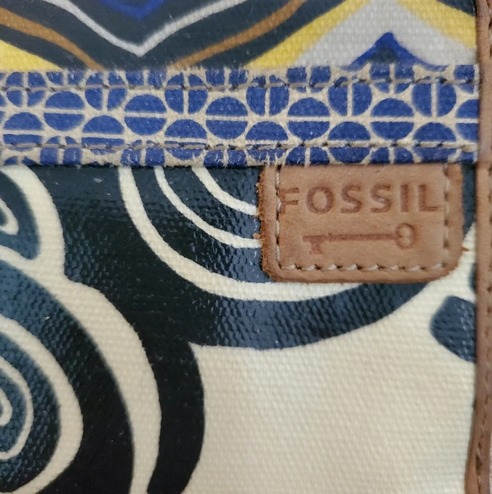 Fossil Womens Wallet Artsy Leather Zip Up Card Wallet Abstract - Picture 5 of 5